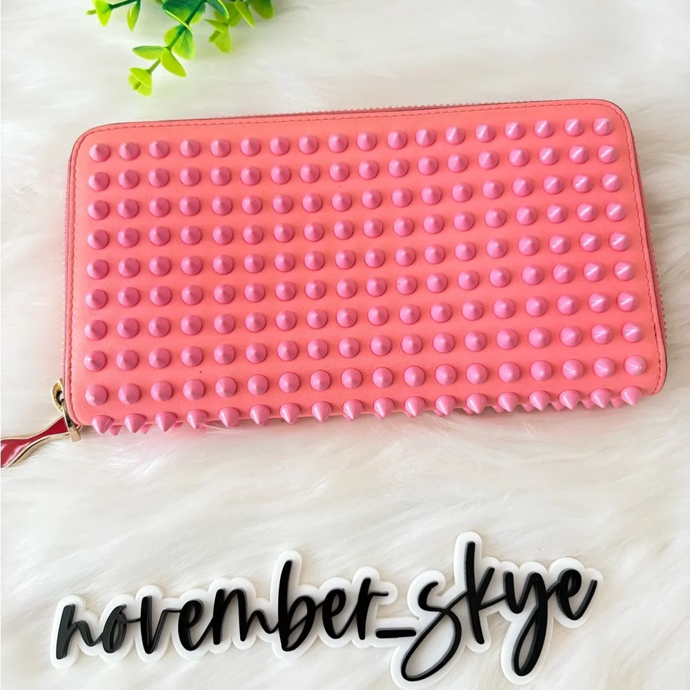Christian Louboutin‎ Panettone Bubble Gum Pink Studded Zippy Wallet - Picture 6 of 16